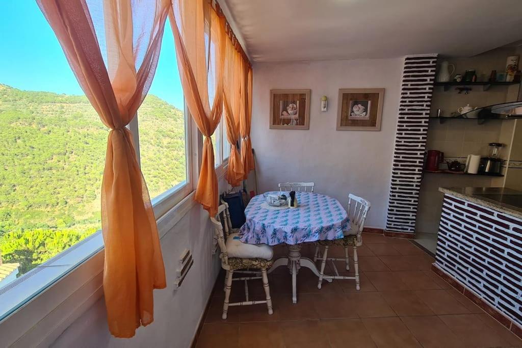 Atico Con Vistas Mar Y Montana Apartment Ojen Bagian luar foto
